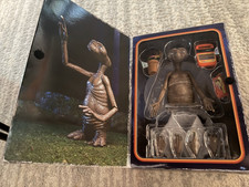 NECA E.T. the Extra-Terrestrial Ultimate E.T....