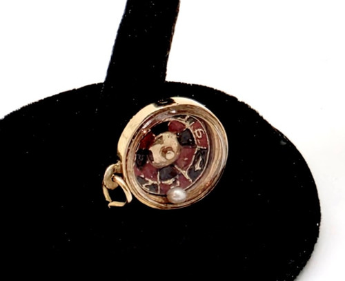 VINTAGE 14K GOLD ENAMEL MOVEABLE SPINNING ROULETTE WHEEL CHARM,