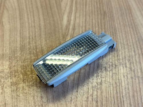 Leseleuchte VW Passat Phaeton Touran Innenleuchte Leuchte Kristallgrau 3B0947113