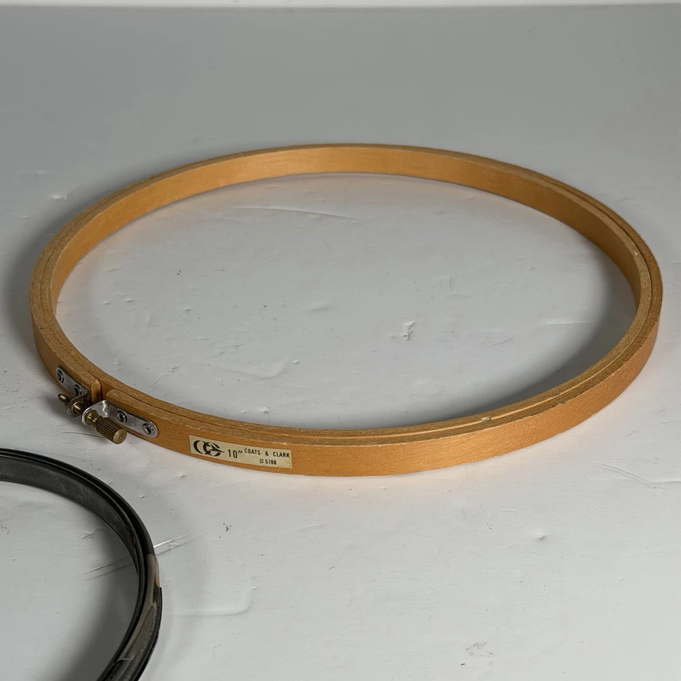 Lot of 3 Coats & Clark Wooden Embroidery Hoops Adjustable Brass Screws #5788 - Image 3 of 4