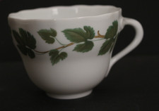 Hutschenreuther Weinlaub Kaffeetasse Teetasse Maria Theresia 1.Wahl Porzellan