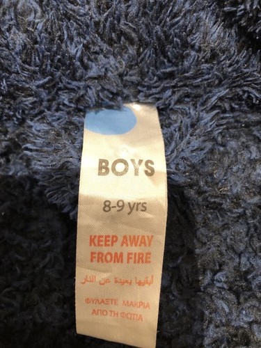 boys dressing gown 8-9 Years - Picture 4 of 4