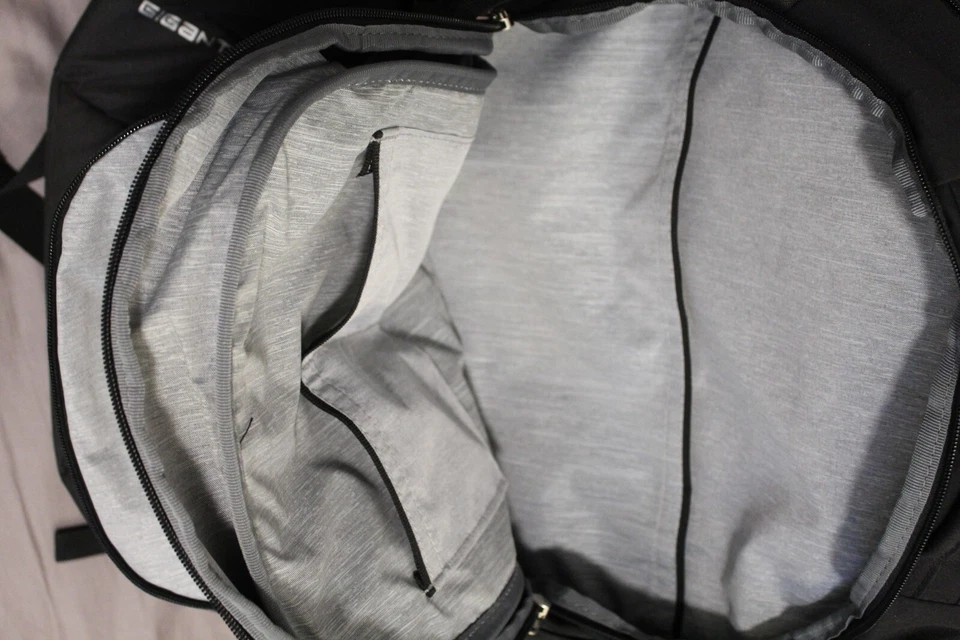 Deuter Giga Backpack 32L Used Condition - Image 4 of 4