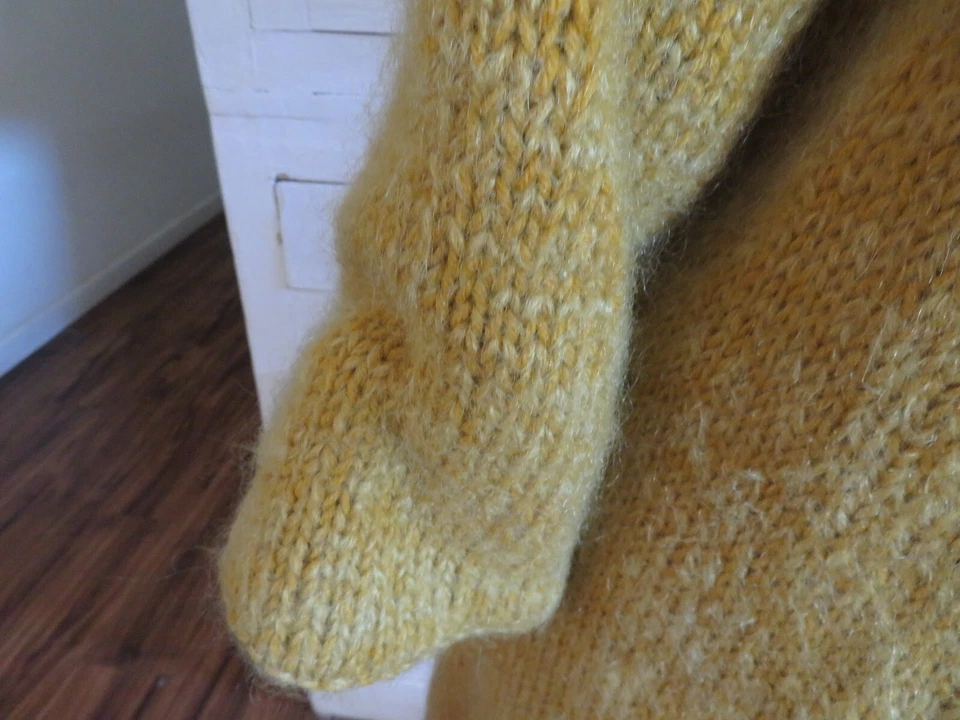 Vintage 40's Hand Knit Sweater Swing Coat Jacket by Cynthia Nepote WhoisShe? GLD - Image 2 of 4
