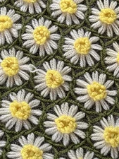 Vintage Handmade Crocheted Daisy Granny Throw Afghan Blanket Knit Yarn 40x65"