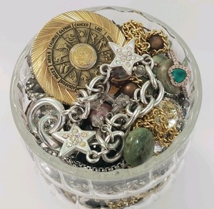 アクセサリーまとめ売り[mystery jewelry] © Mystery Jewelry | eBay