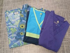 Womans scrub tops size XS lot of 4 Wonder Wick Trend Blue Purple Sea Peacock