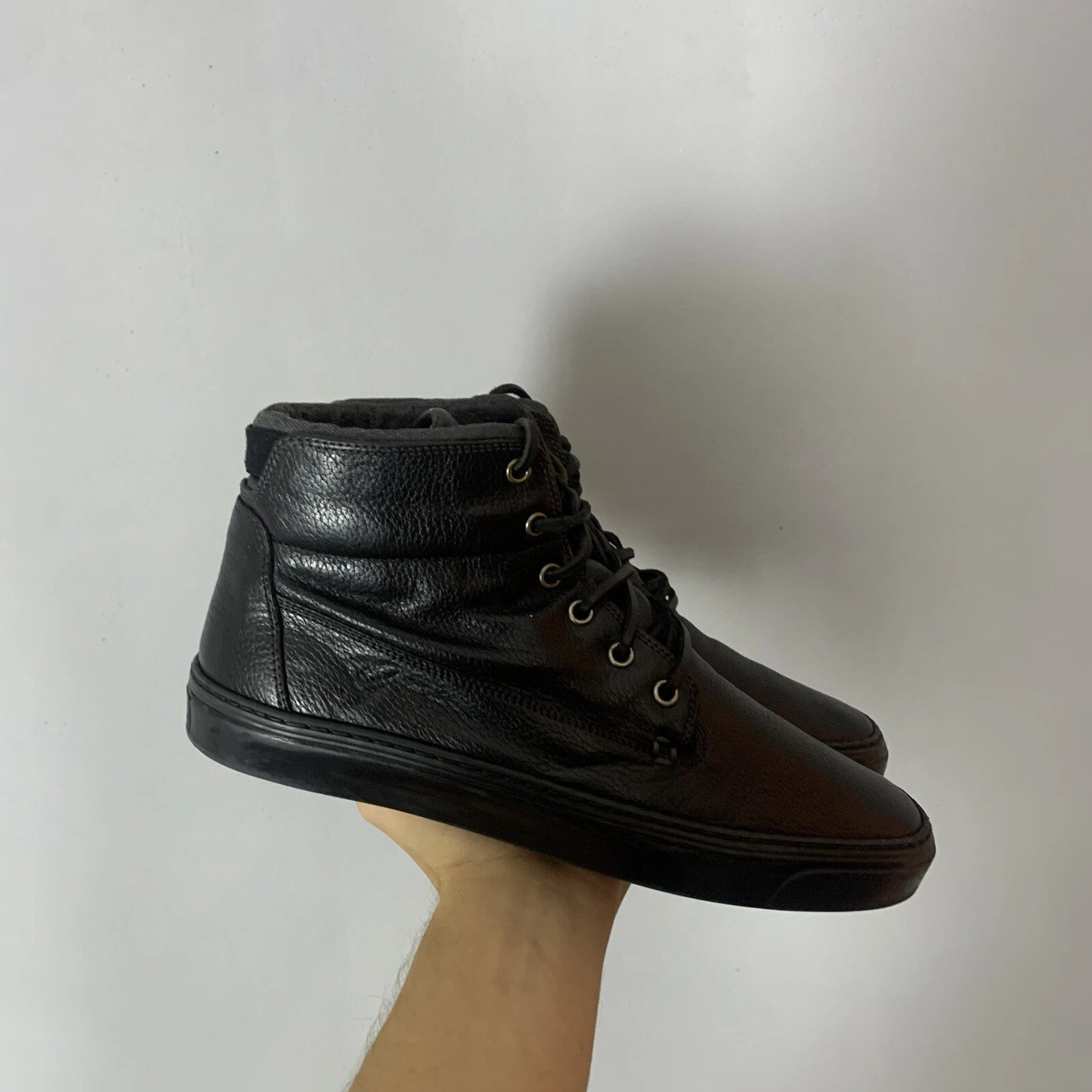 Baskets montantes cuir Gucci 224612 pointure   6,5