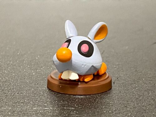 Scaredy Rat mini Figure Furuta Choco Egg Japan Super Mario Bros series - Picture 1 of 9