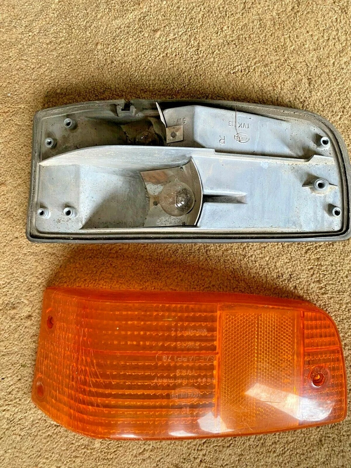 Conjunto de luz giratoria. Sedán Saab 99 1975-76. Delantero derecho       Foto 2 de 4
