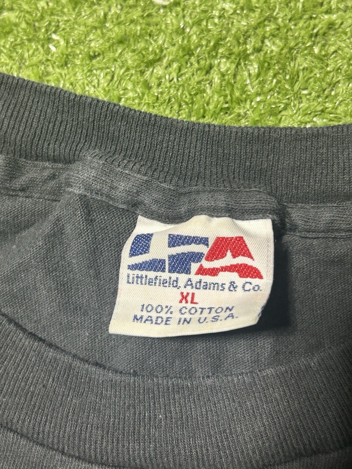 VINTAGE SIMPSONS MOE’S TAVERN TV SHOW FOX T SHIRT Y2K HTF RARE HOMMER SIZE XL