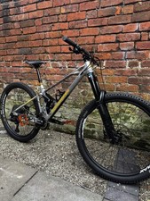 Mondraker Raze R 2024 Full Suspension Mountain Bike Medium size 29inch wheel
