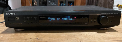 Sony ST-SE700 RDS EON Stereo FM AM Quartz Lock Tuner 2x FM Antenneneingänge