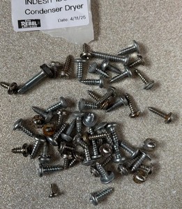 Indesit IDC8T3 Kondenstrockner Originalteil - Schraubenpaket