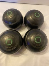 SIZE 0 / THOMAS TAYLOR