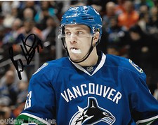Vancouver Canucks Bo Horvat Signed Autographed 8x10 NHL Photo COA AA