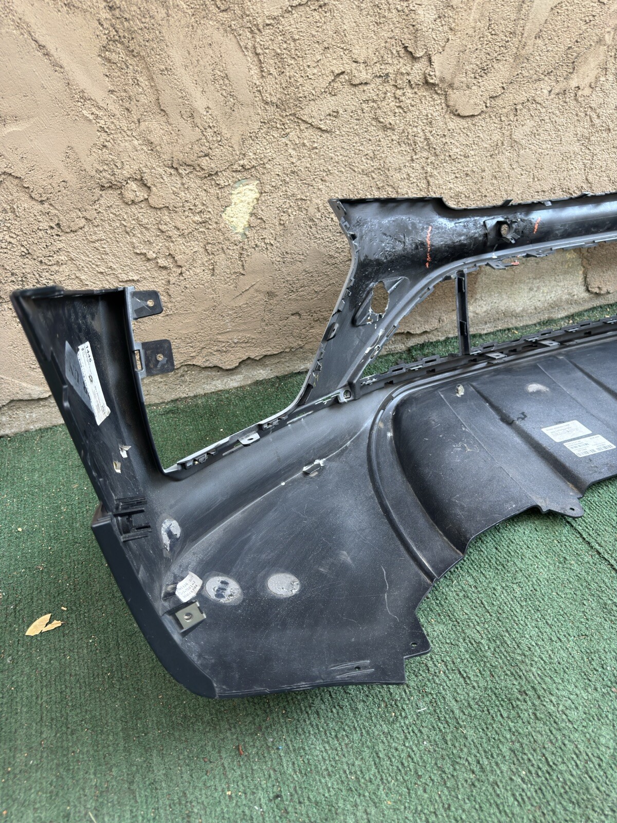 2021 2022 2023 BENTLEY BENTAYGA GEN 2 FRONT BUMPER COVER OEM 36A807103DBBS1
