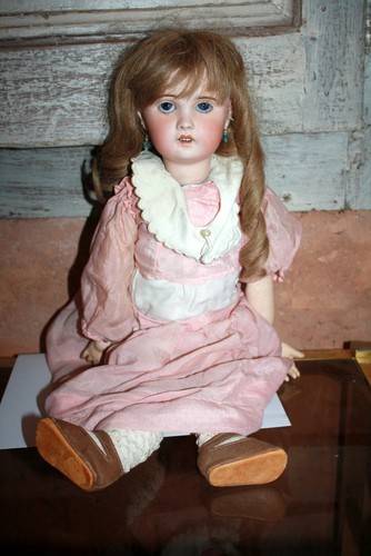 Poupée ancienne tete en biscuit de porcelaine SFBJ 230 PARIS 9 corps
