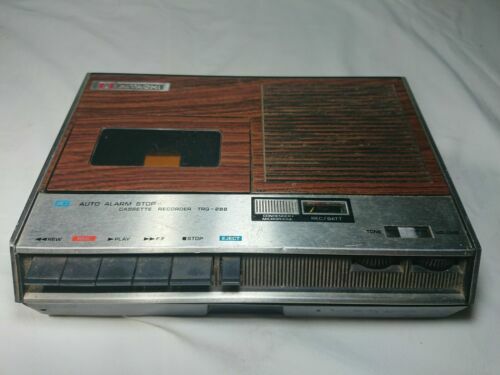 Ghettoblaster Hitachi TRK-930E – Boombox Vintage – Fonctionnel – Occasion