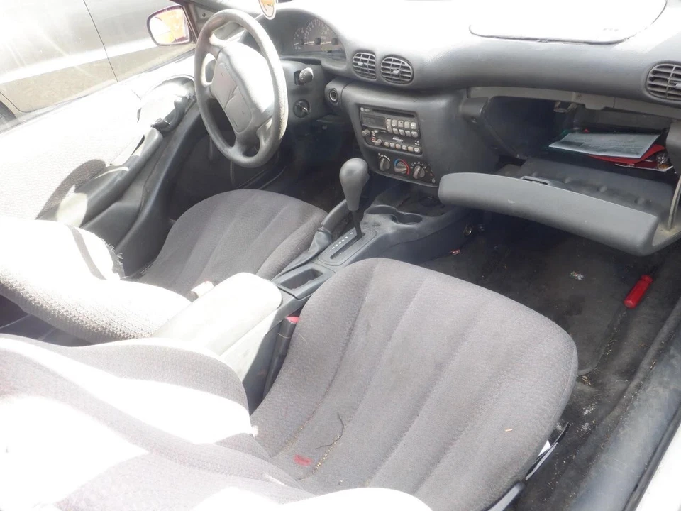 Used Front Right Seat Belt Front fits: 2002 Pontiac Sunfire bucket Cpe passenger Foto 2 de 4