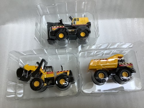 3 Tonka Trucks Backhoe Dump Truck Bulldozer 2001 Maisto Hasbro Diecast - Picture 6 of 7