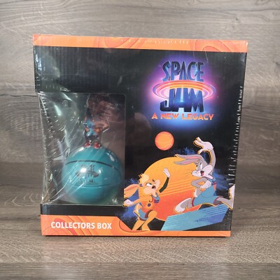 Space Jam: A New Legacy Collectors Box Lebron James Bugs Bunny Socks Bottle Set