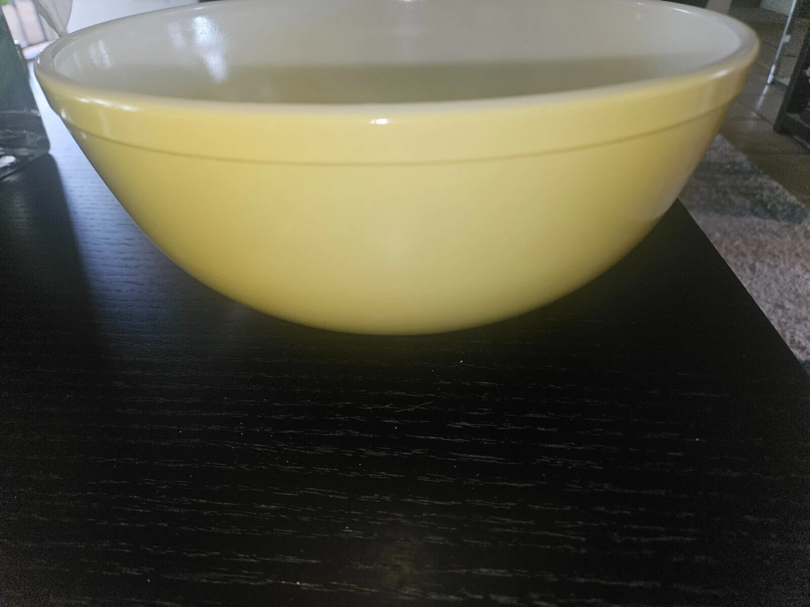 Vintage Yellow Pyrex 4 Quart Mixing Bowl No Number TM Mark Primary Colors