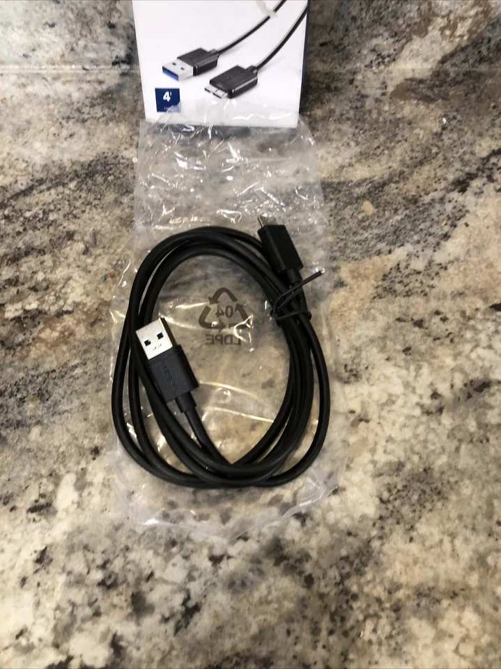 Open Box Insignia 4 ft Black Charge Sync Cable Micro USB 3.0 For Samsung - Image 2 of 4