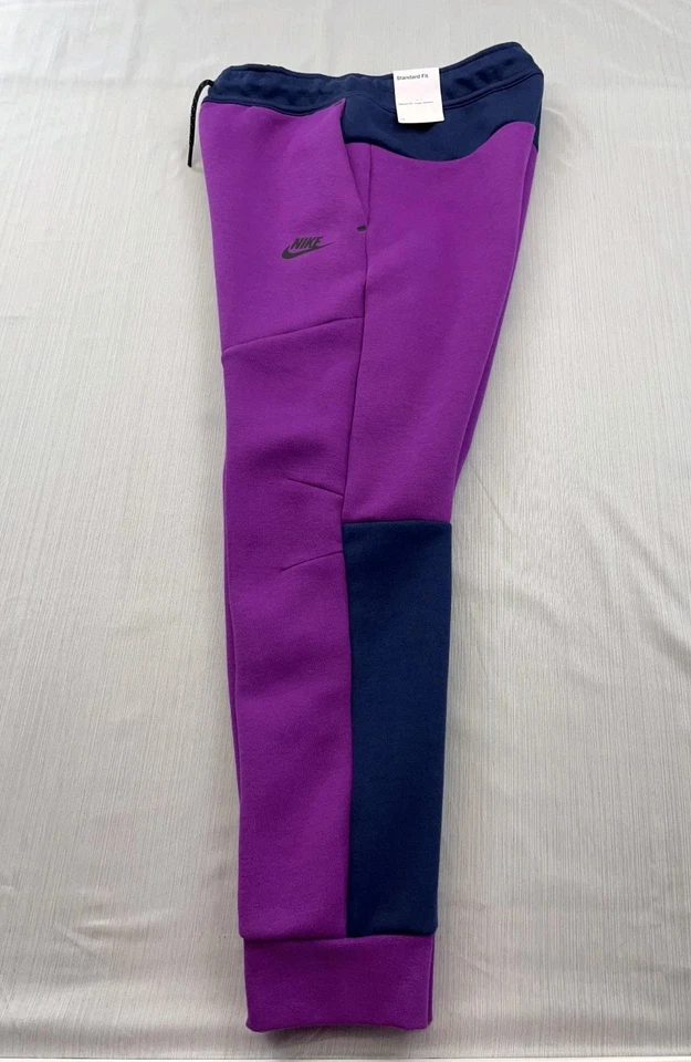 NUEVO Nike Sportswear Tech Jogger Pantalones Juveniles Grandes Ajustados Joggers Ciruela Loco $90 Foto 3 de 4