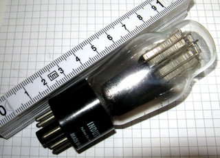 Doppel Pentode 1F7 End Röhre Radio Oldtimer Sammler Bastler