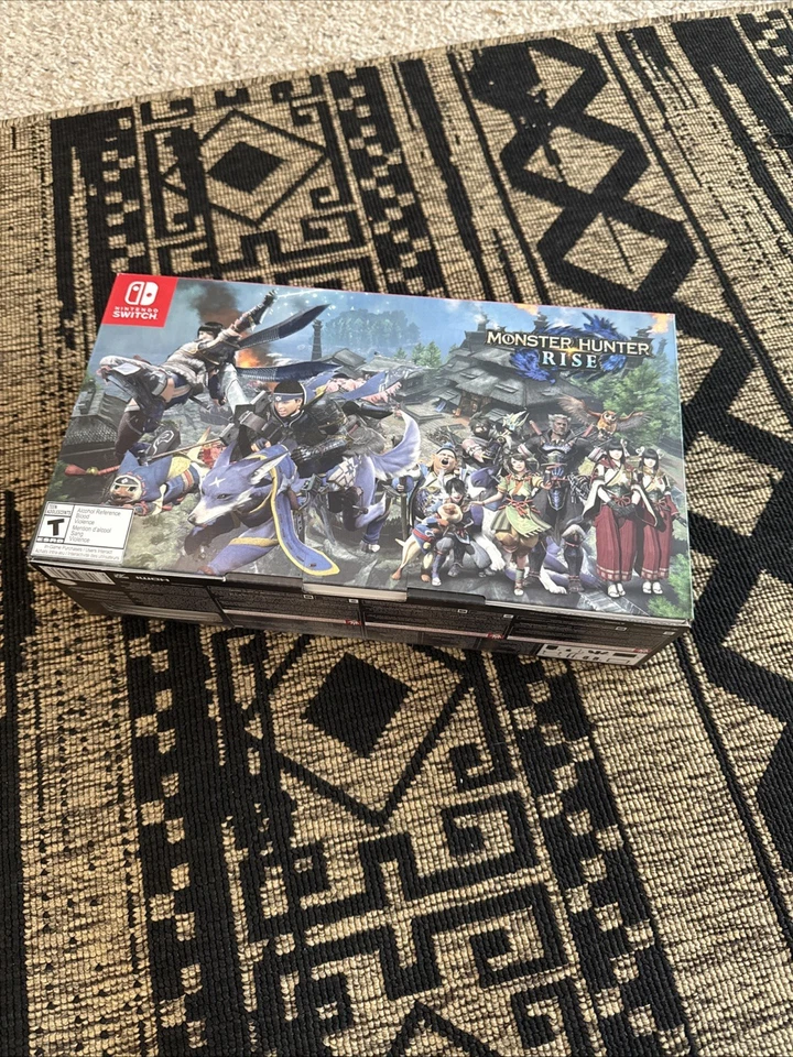 Nintendo Switch Console Monster Hunter Rise Deluxe Edition - includes game - Image 2 of 4