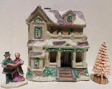 Cobblestone Corners Winter Christmas Village Cozy Home Set and Accessories