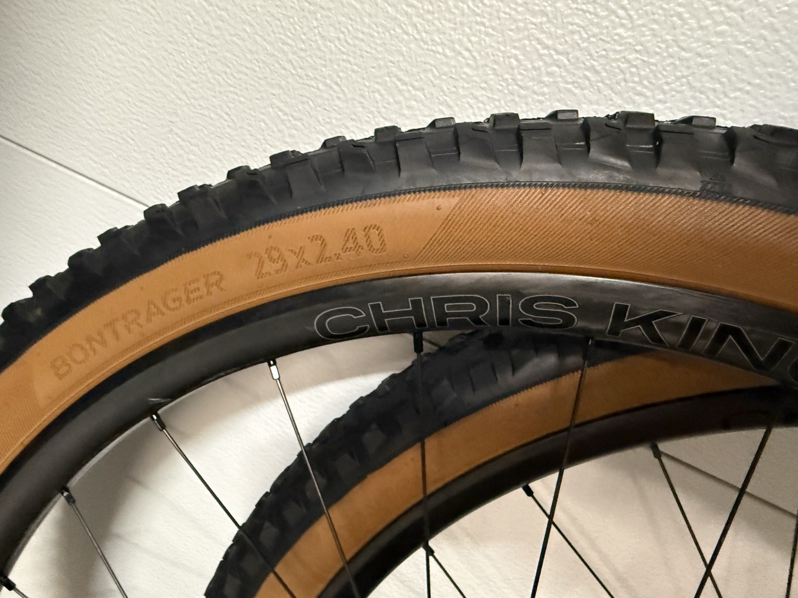 Chris King MTN30 29" Boost Carbon Wheelset XD Centerlock Fusion Fiber