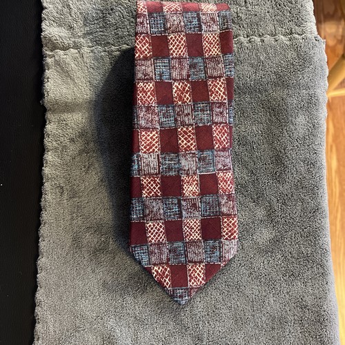 Essex Row Men's Tie Maroon Gray Blue Geometric Pattern DKL Quality