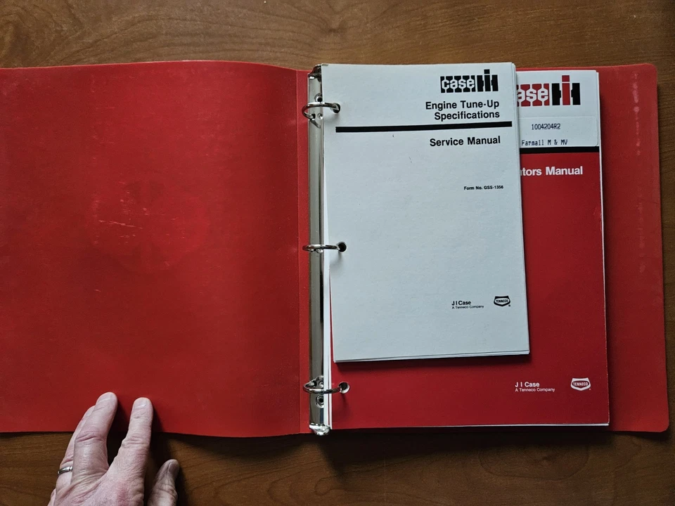 Case HI Farmall M & MV Operadores Manual/Tractor y Unidad de Potencia/Velocidad de Ajuste del Motor Foto 3 de 4