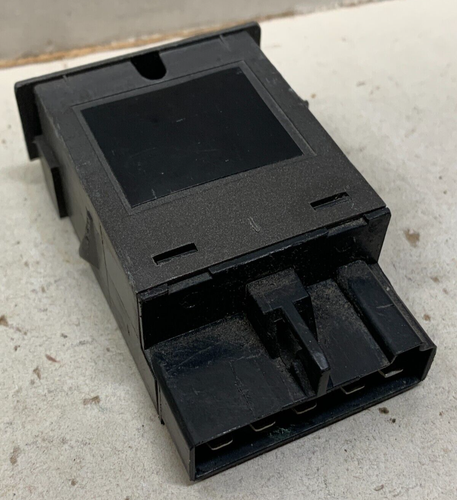 1988-1994 Chevy GMC C/K 1500 2500 Truck Interior Rear Defog Switch 15646849 - Picture 9 of 10
