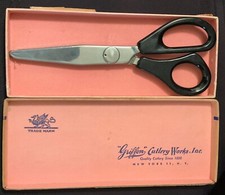 Vintage 1950  s Griffon Tru-Pink Pinking Shears U.S.A. In Original Box