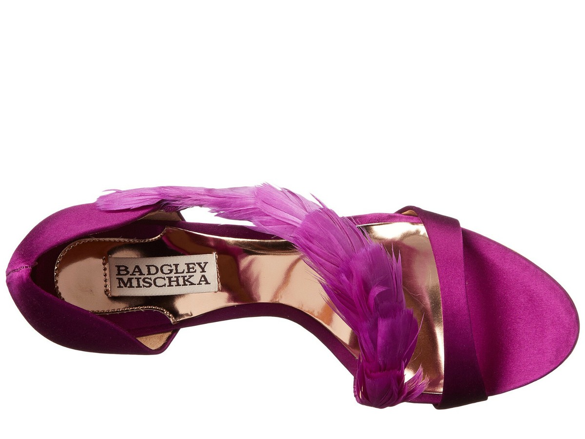 NIB $215 Badgley Mischka Pixel Feather Embellished Evening Shoes