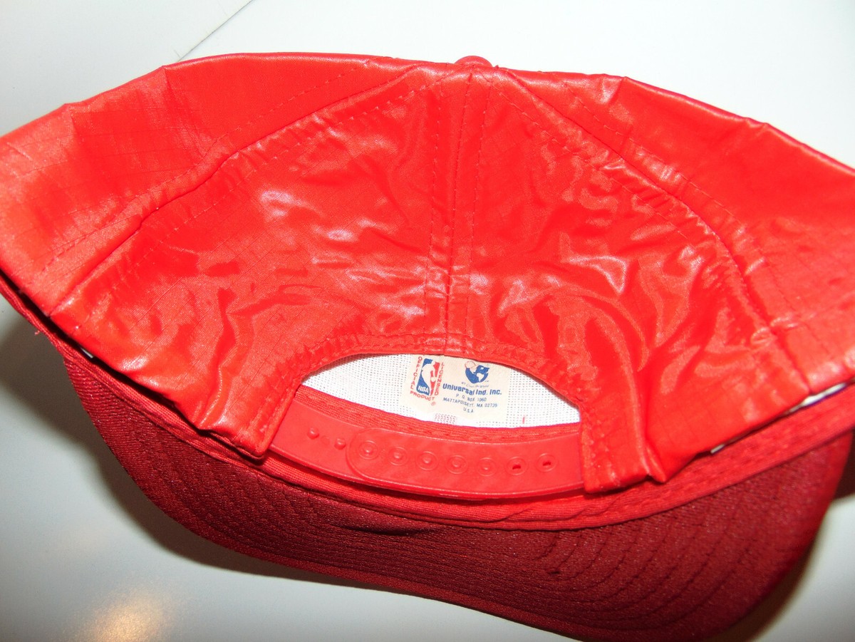 90s Vintage Chicago Bulls U.I.I. Universal Snapback Hat 