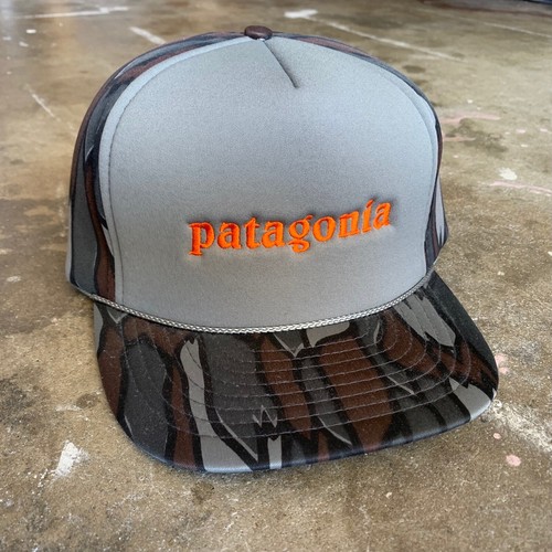 VINTAGE TREBARK CAMOUFLAGE PATAGONIA MESH SNAPBACK TRUCKER HAT HUNTER CAP