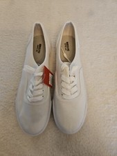 NUEVAS Tenis Mossimo Supply Co. Lunea Moda Talla 9 Blancas Nuevas con Etiquetas