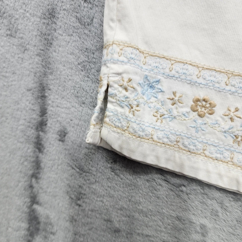 Pantalones de mezclilla Gloria Vanderbilt para mujer 10 azul crema tostado capri bordado dobladillo floral Foto 4 de 4