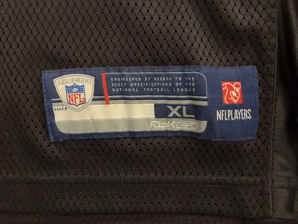 Camiseta deportiva para hombre Reebok negra Carolina Panthers Julius Peppers, #90 se ve muy bien Foto 3 de 3