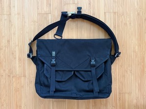 Zo Messenger Bag | eBay
