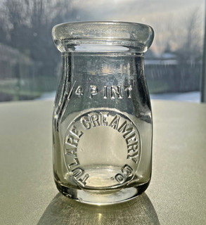 Tulare Creamery Co 1/4 Pint Milk Bottle Tulare California