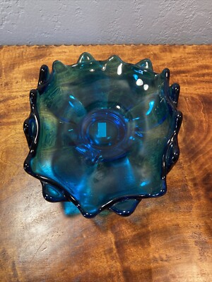 Vintage Blue/Green Folded Double Crimp Art Glass Bowl Unmarked 7.5in x 5.5in