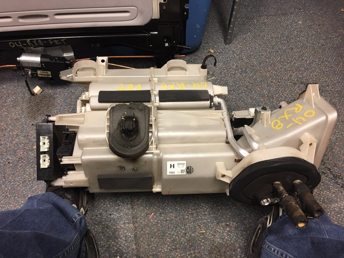 2004 2005 2006 2007 2008 MAZDA RX-8 HEATER CORE ASSEMBLY WITH