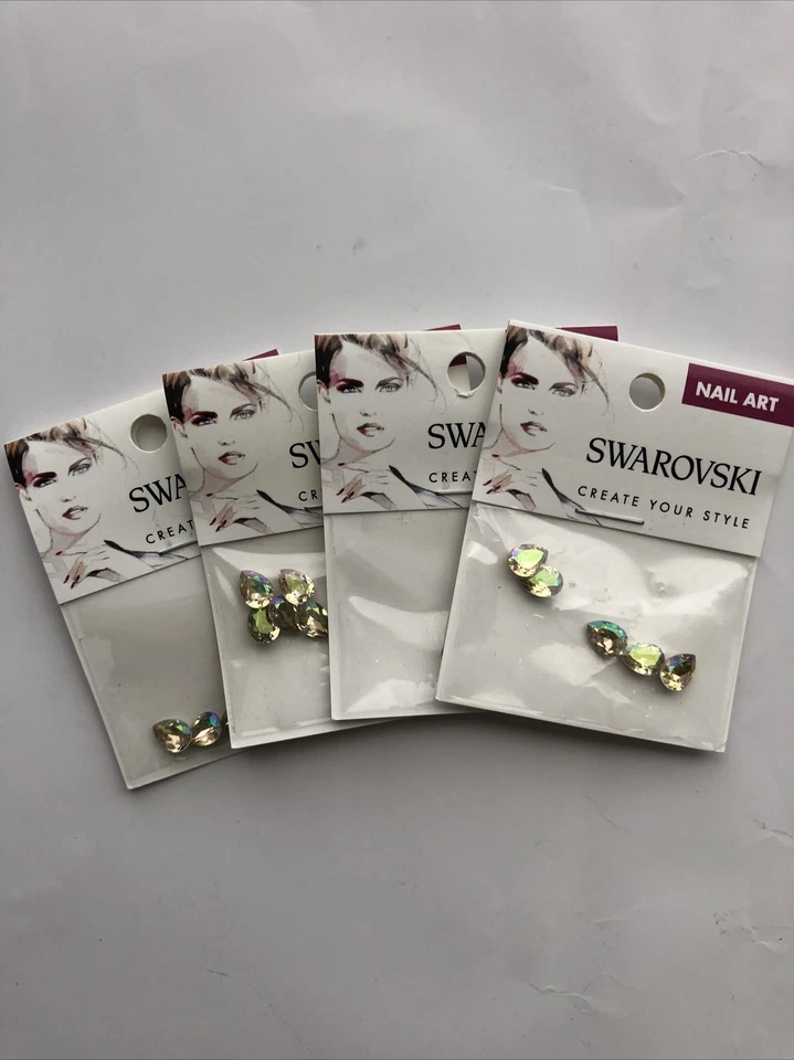 Cristales Swarovski 4320 verde pera luminoso. Foto 2 de 4