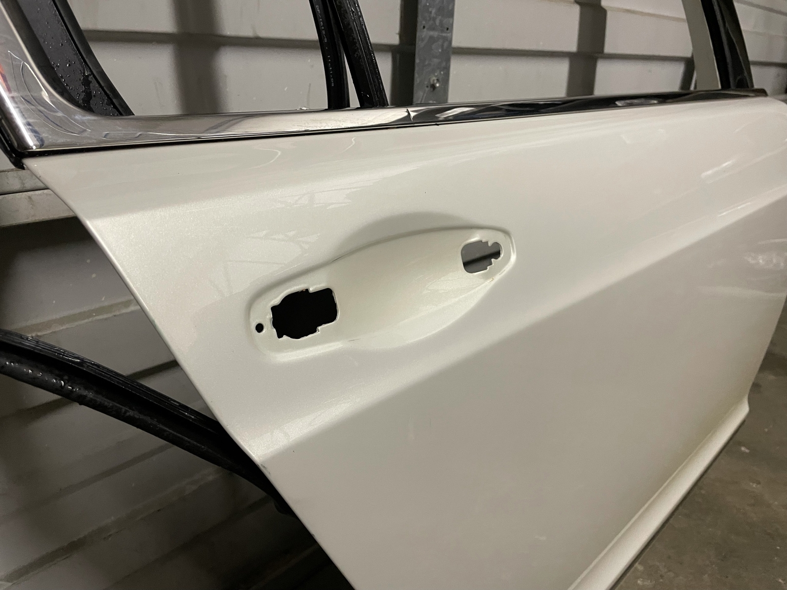 06-13 Bentley Continental Flying Spur Rear Right Door Shell NO DENTS Ghost White