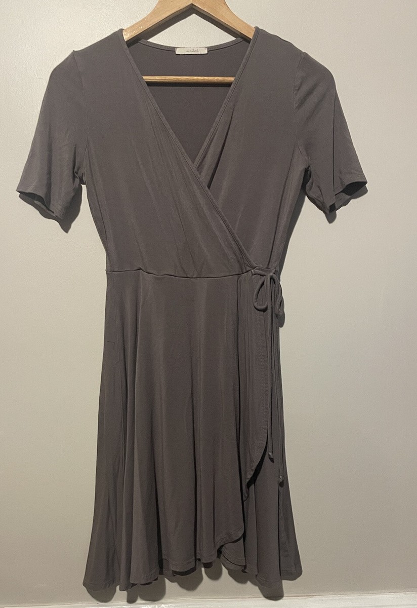 Maitai Woman's Gray Short Sleeve Set Wrap Ballerina Dress Size